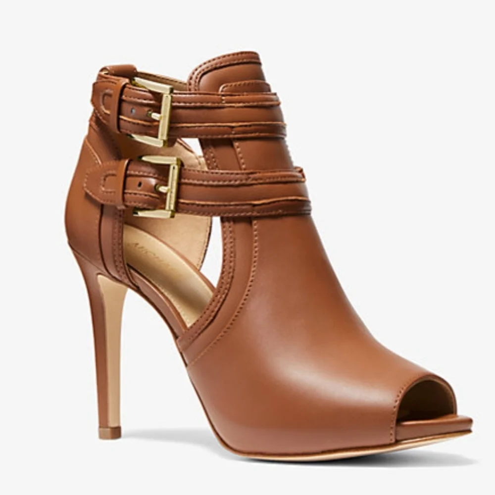 Michael Kors open toe heels 👠